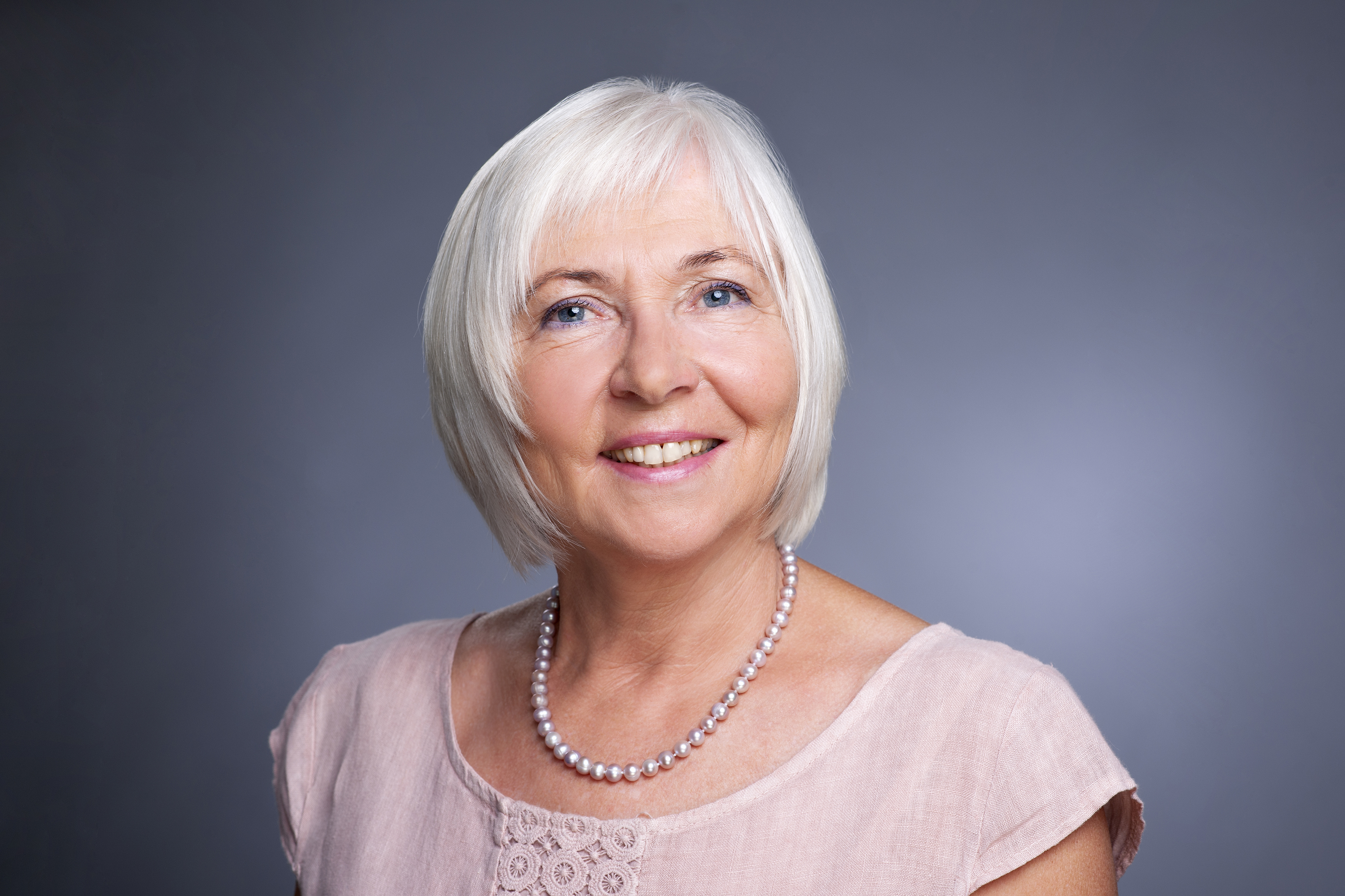 Marianne Riedling